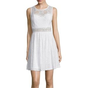 By & By white lace lined dress size 1